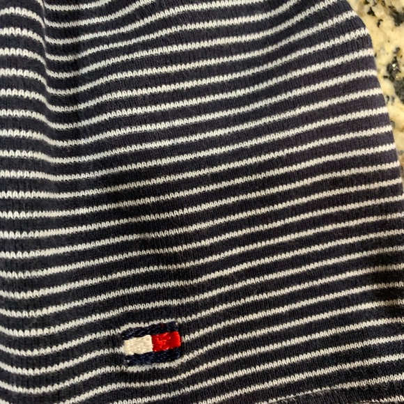 👚Tommy Hilfiger jeans Top👚 - Picture 5 of 7